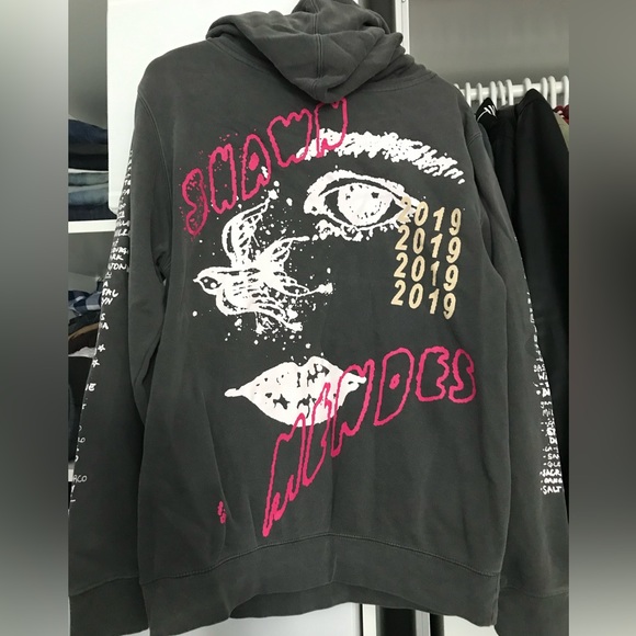 Shawn Mendez “The Tour” Hoddie - Picture 2 of 5